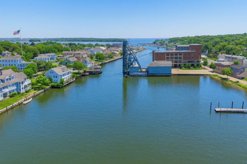 Local Metal Siding Service in Mystic, CT