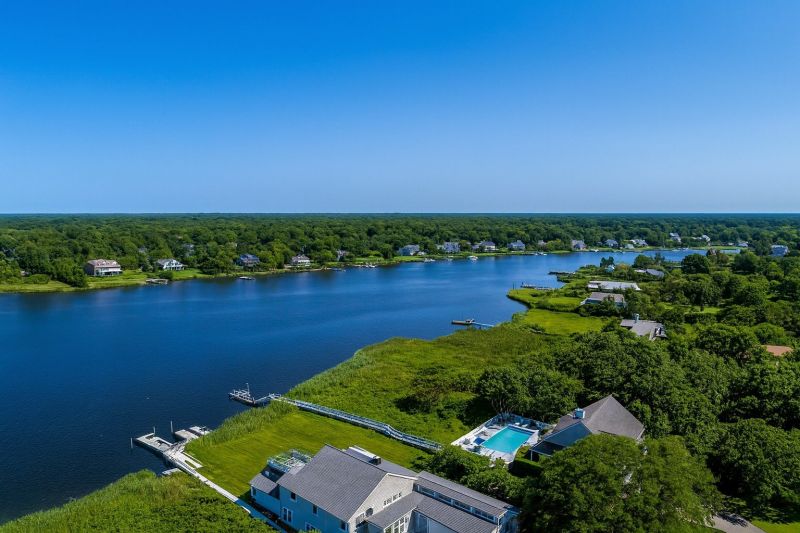 Local Vinyl Siding Installation in Manorville, NY